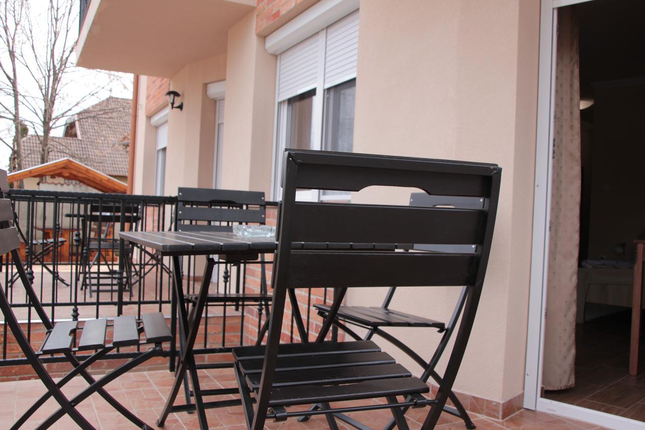 Imola Es Andrea Apartmanhaz 2 Hajduszoboszlo Bagian luar foto