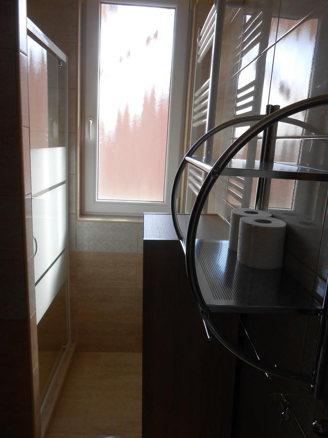 Imola Es Andrea Apartmanhaz 2 Hajduszoboszlo Bagian luar foto