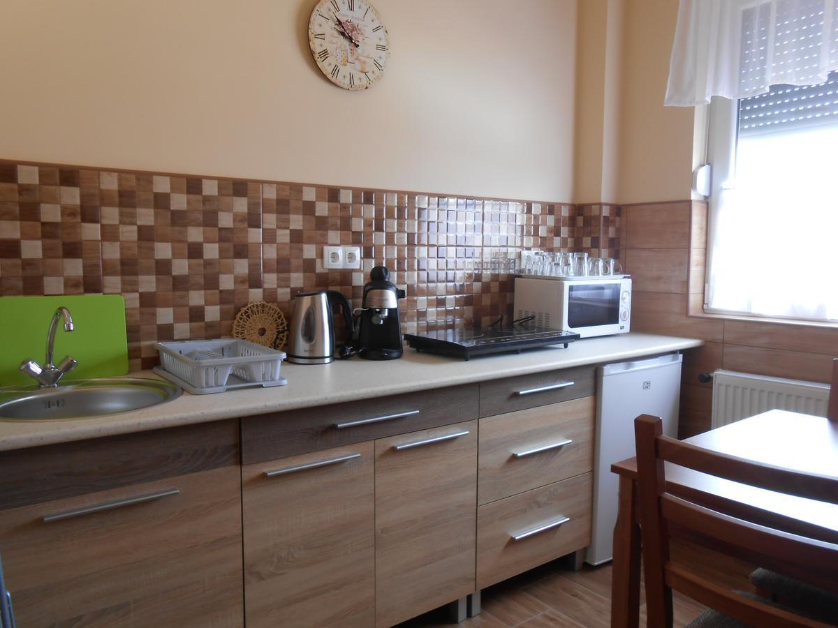 Imola Es Andrea Apartmanhaz 2 Hajduszoboszlo Bagian luar foto