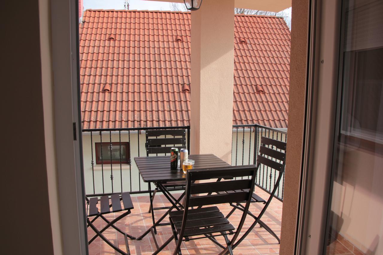 Imola Es Andrea Apartmanhaz 2 Hajduszoboszlo Bagian luar foto