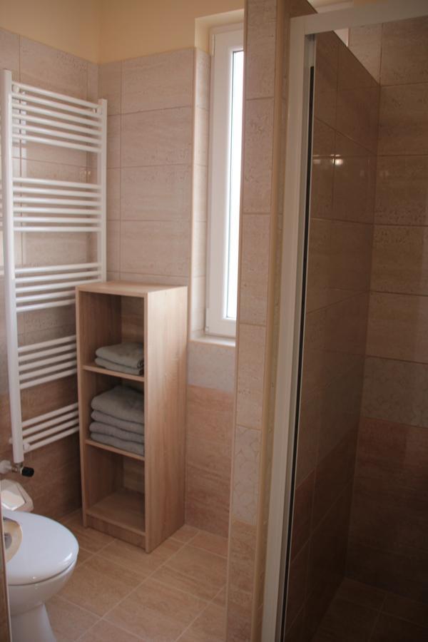 Imola Es Andrea Apartmanhaz 2 Hajduszoboszlo Bagian luar foto